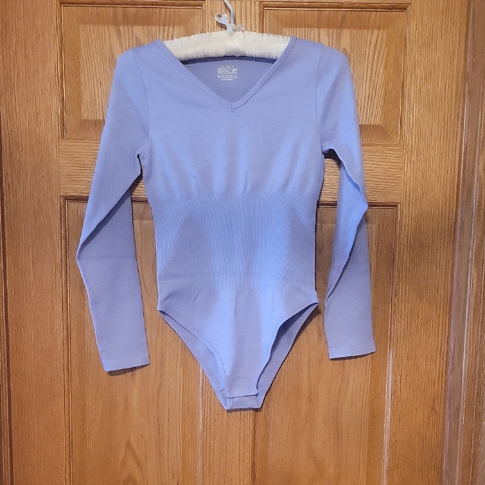 MRIGNT V-Neck Bodysuit